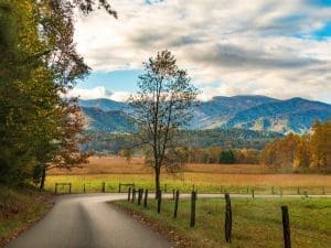 Cades Cove: Self-Guided Driving Audio Tour