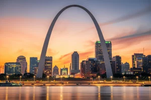 St Louis Tour: Self-Guided Drive And Walk