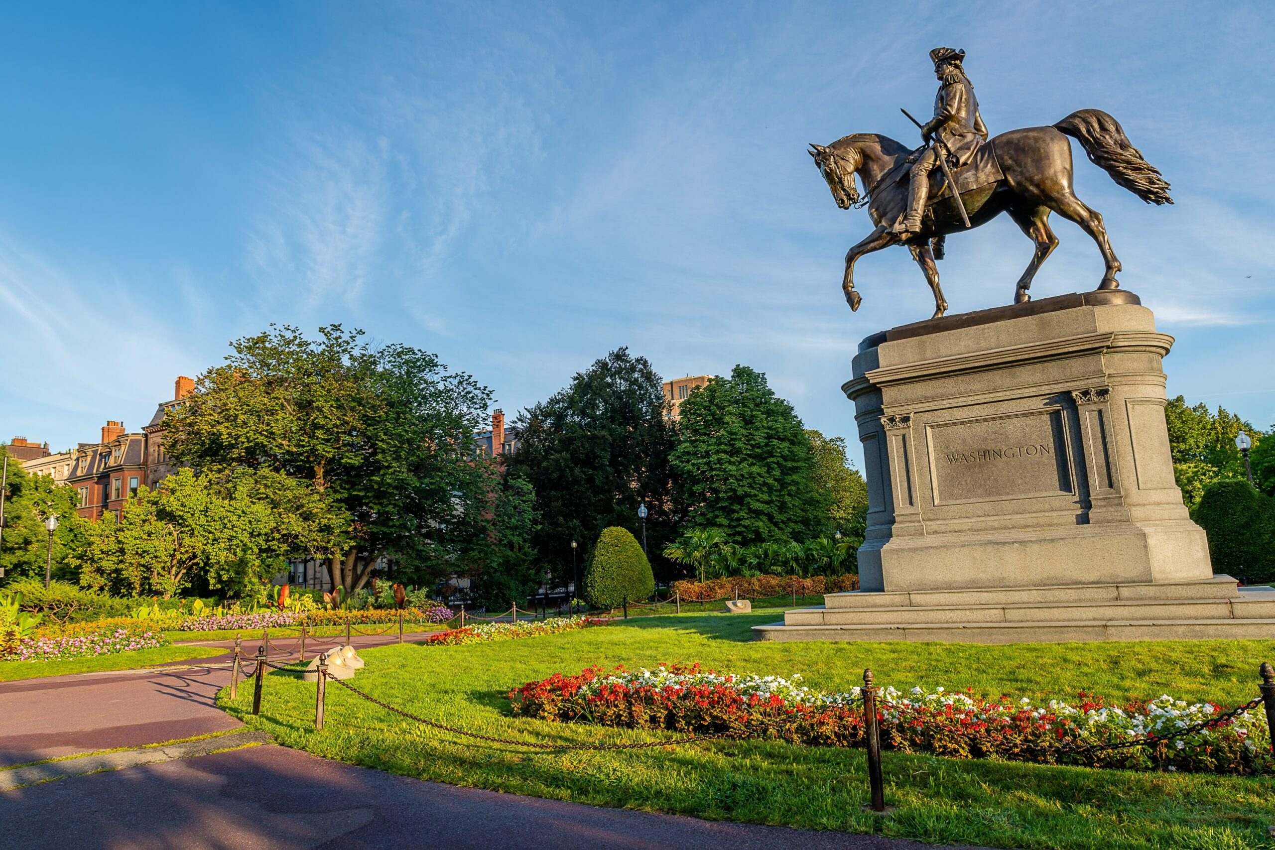 Can you do the Boston Freedom Trail on your own?